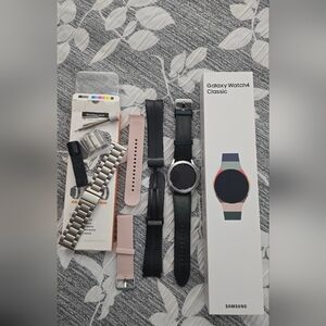 Samsung Galaxy Watch4 Classic with Bands